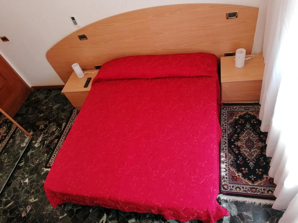 Sacco Bed&Breakfast Rovigo Exteriör bild